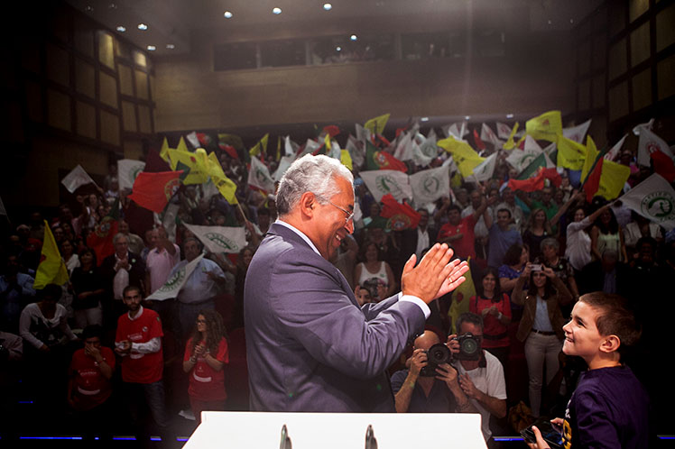 Só com a mobilização e o voto de todos podemos mudar de Governo