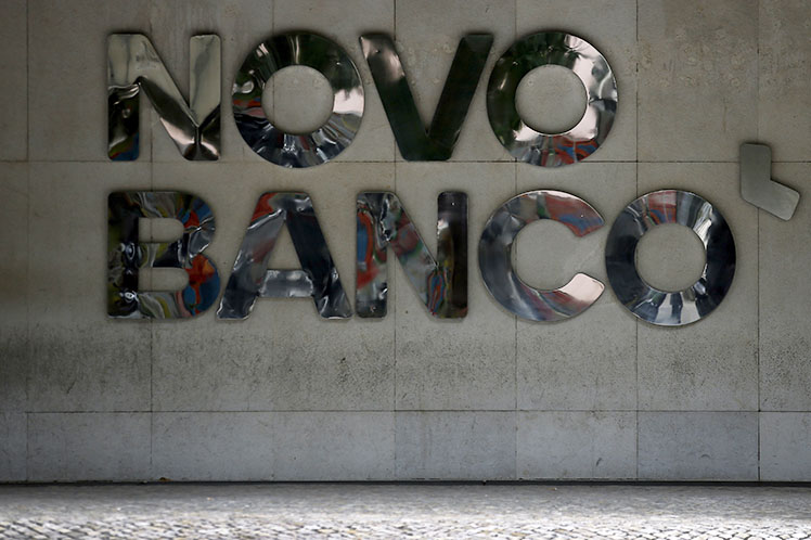 Portugal emite mais dívida para atenuar falhanço da venda