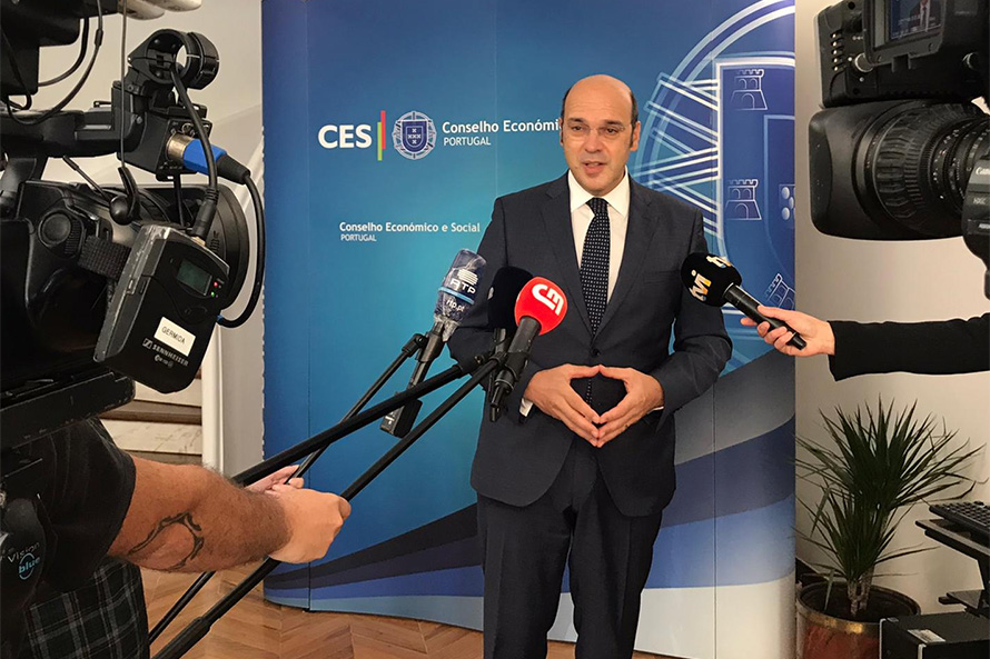 Ministro da Economia realça recuperação do PIB acima da média da zona euro