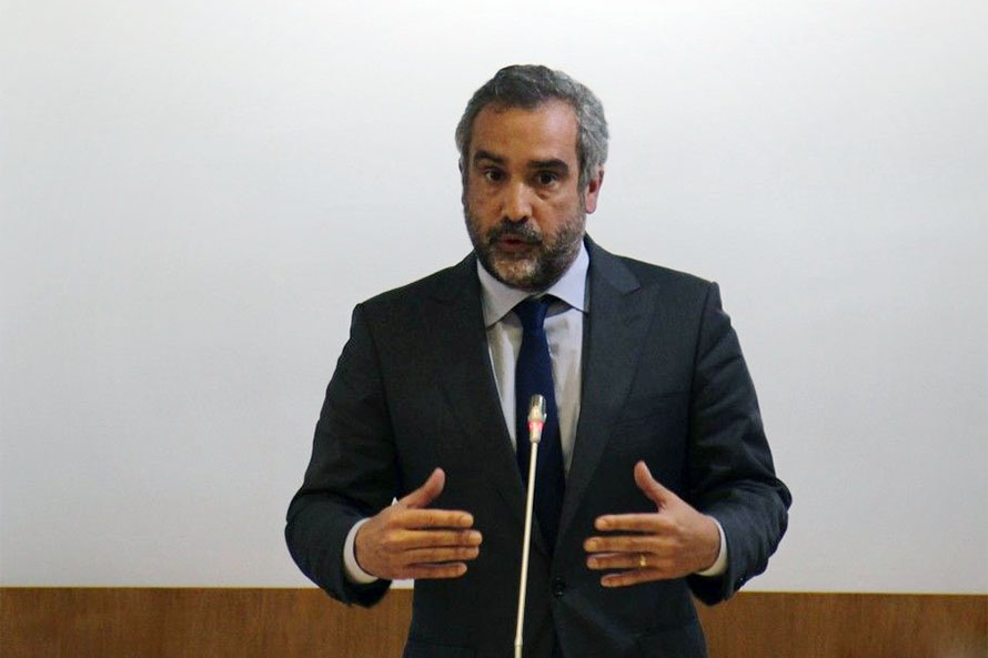 Socialistas criticam desvalorização da Saúde e da Educação no Plano e Orçamento regional