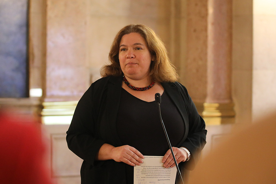 PS não governa a partir do Parlamento, 