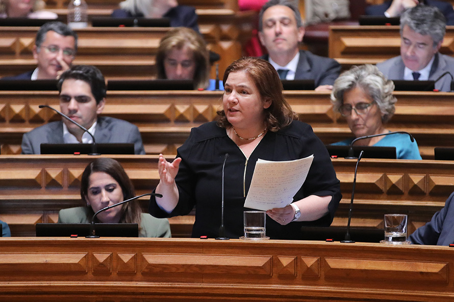 Governo é incapaz de dialogar e apresenta medidas pouco amadurecidas
