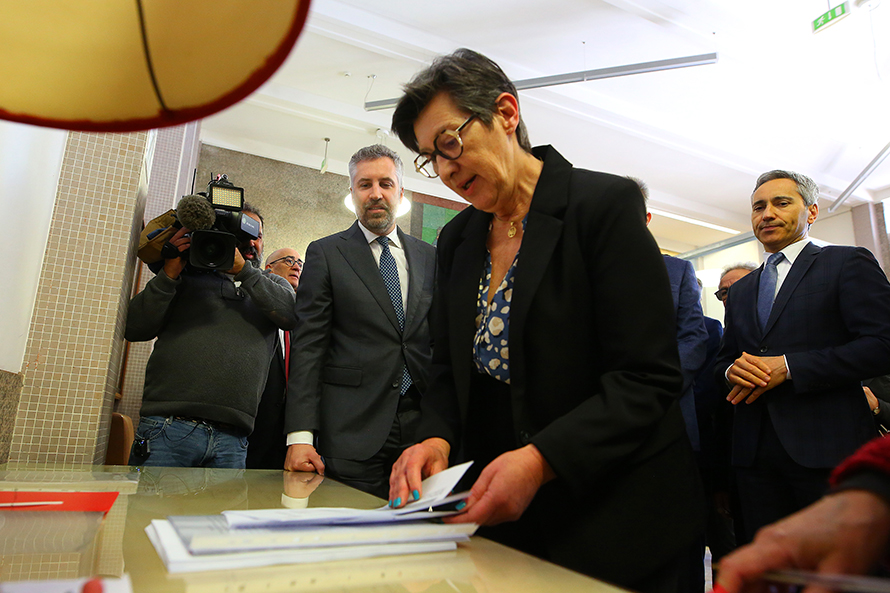 Pedro Nuno Santos entrega listas às Legislativas confiante na vitória e com apelo à concentração de votos no PS