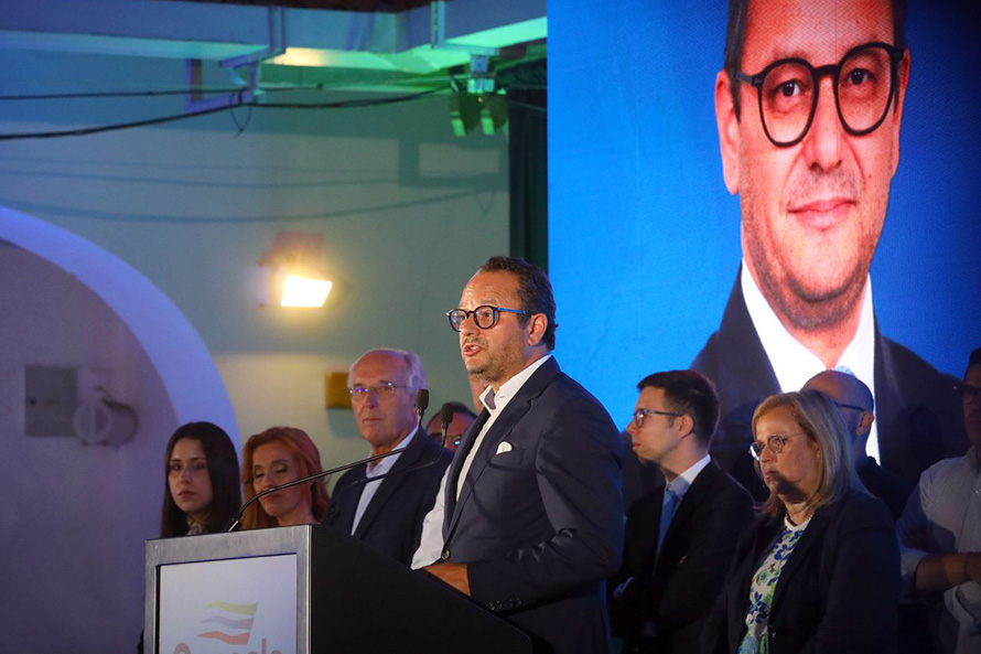 Gonçalo Lopes apresenta obra feita e contas certas em Leiria