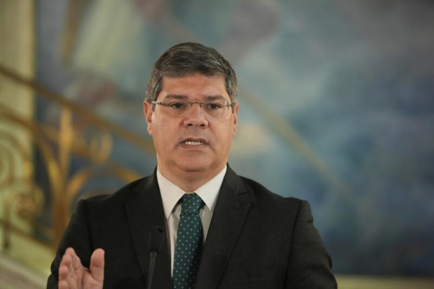 PS quer apurar se ministro Pinto Luz tem condições para tutelar privatização da TAP