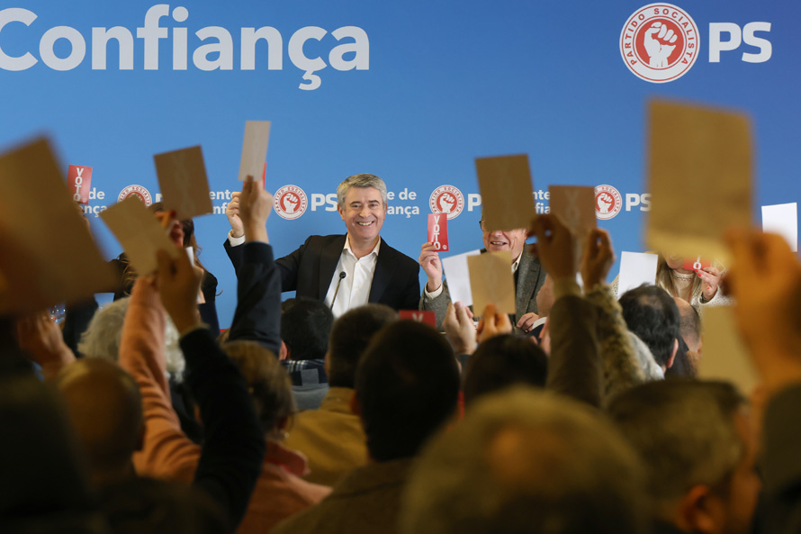 “Eleições internas são momento de relançamento da iniciativa política do PS”