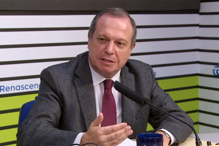 Entendimento à esquerda está a correr bem e é para cumprir