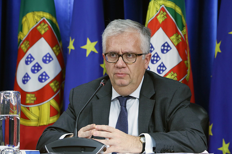 Governo vai investir 1,9M€ no SEF e GNR