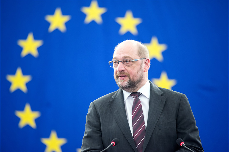 Líder do Parlamento Europeu destaca “revolução política” em Portugal