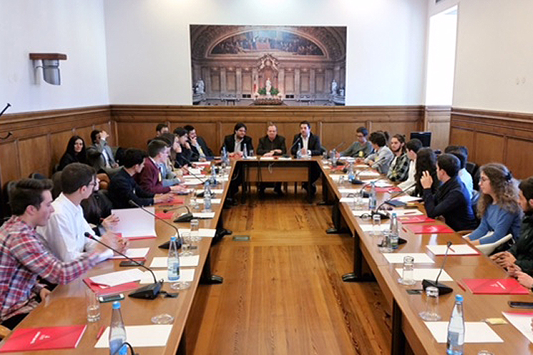 PS promoveu encontro de estudantes na Assembleia da República