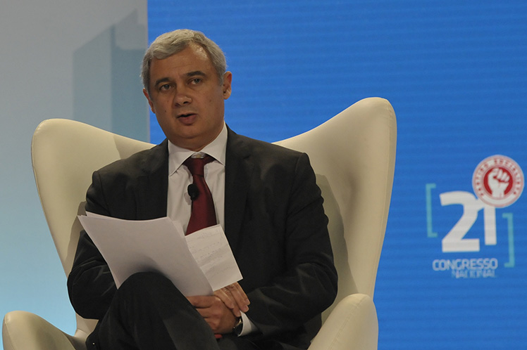 Precisamos de devolver à Europa a ambição de um projeto de convergência e prosperidade