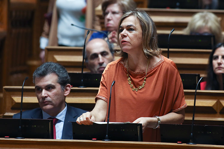 Elza Pais saúda iniciativa legislativa para reforço da proteção da vida privada