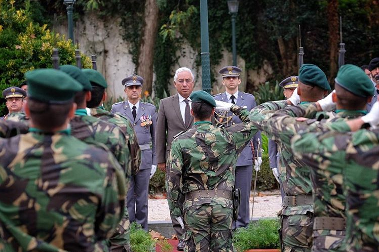 António Costa testemunha contributo único do Exército português