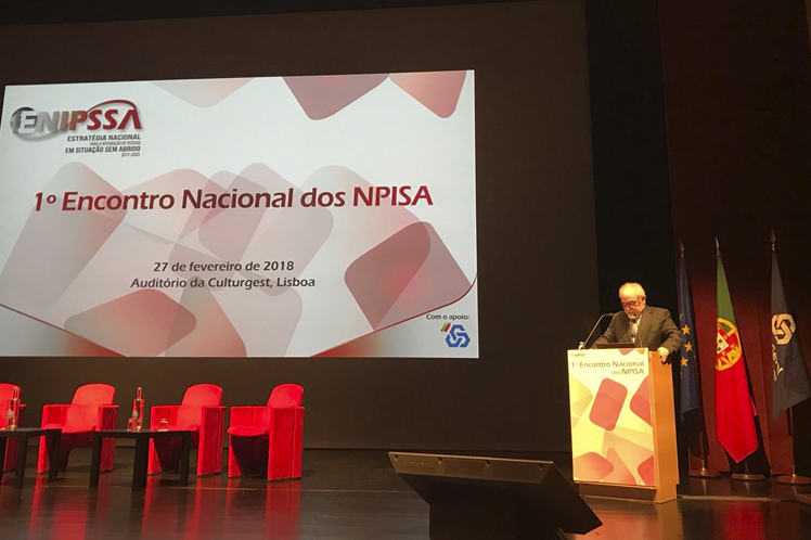 Integração de sem-abrigo é um combate de cidadania permanente