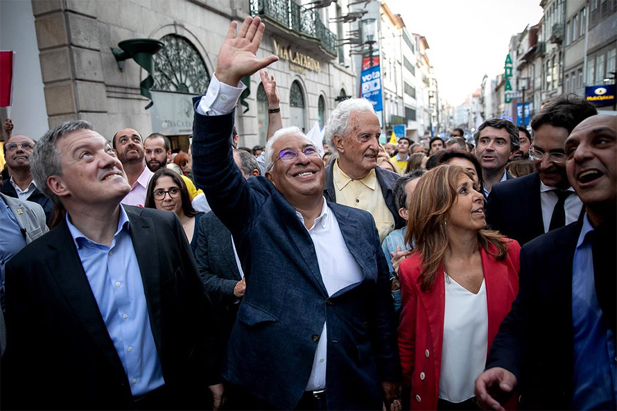 Arruada no Porto com enorme manifestação de apoio popular