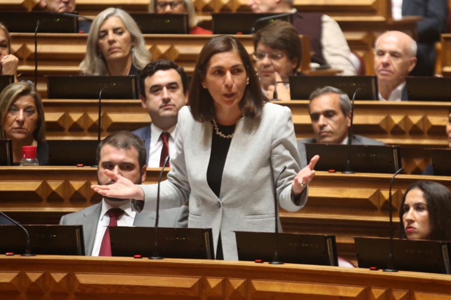 Não há uma democracia forte sem uma classe média forte