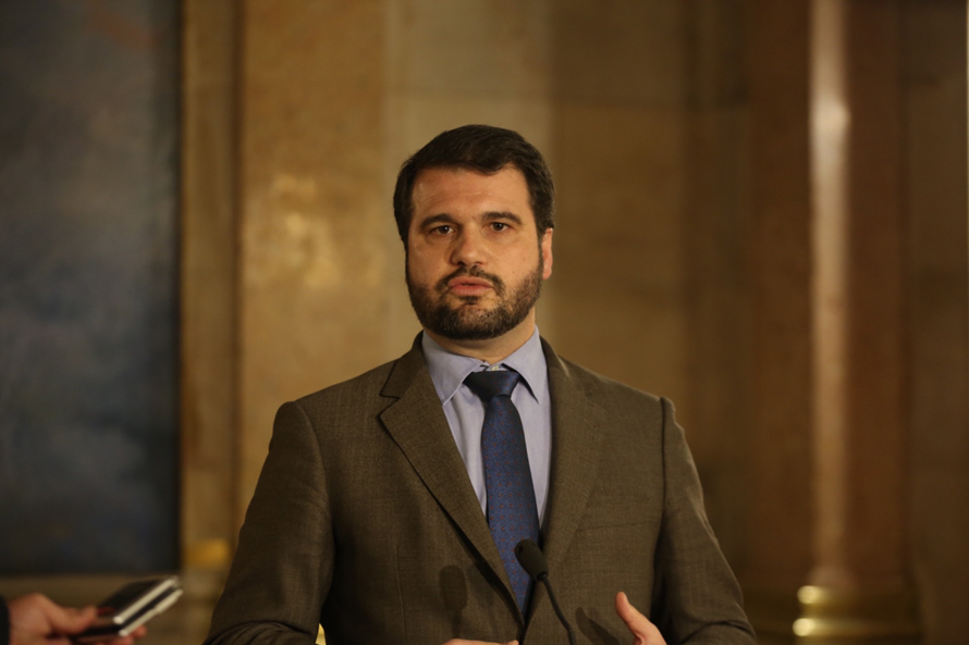 PS quer ouvir presidente do Novo Banco já em setembro