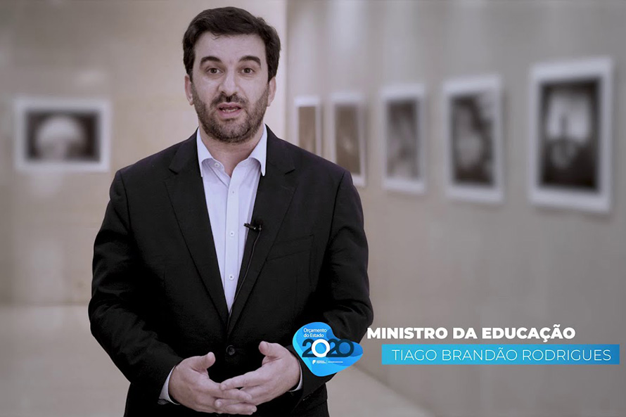 Educação: Aposta na escola pública e na valorização docente