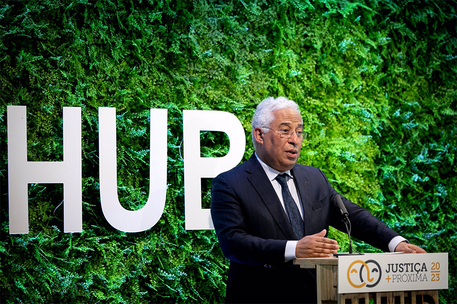 António Costa recomenda “serenidade”, “prevenção” e confiança no sistema de saúde