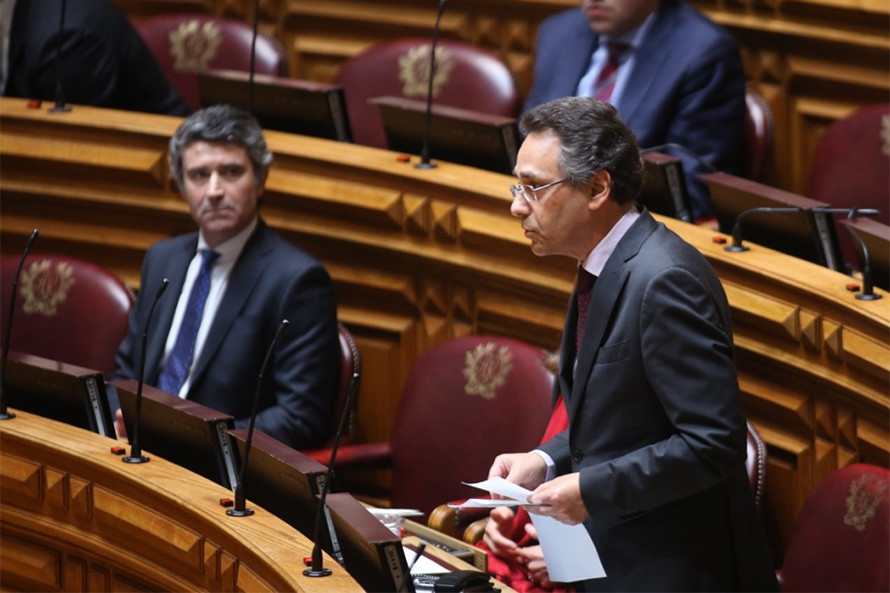 PS elogia docentes que têm feito “das tripas coração”