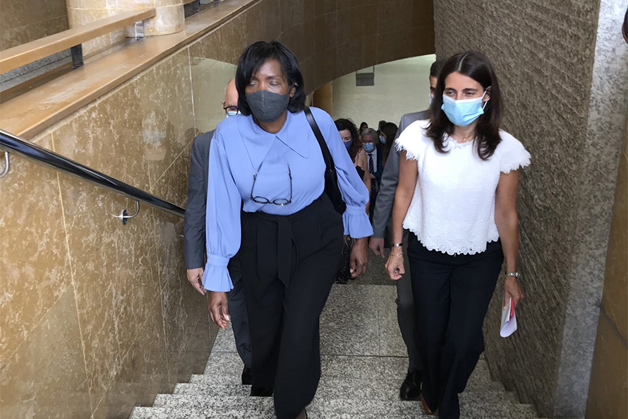 Ministra da Justiça assinala retoma das atividades nos tribunais