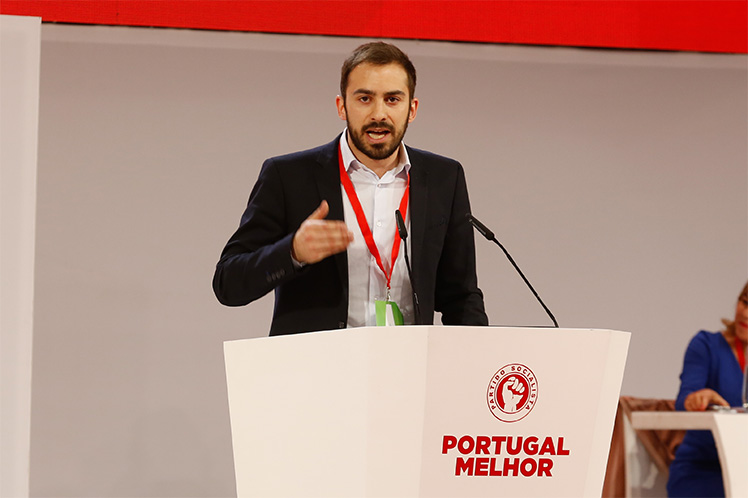 “É um dever moral legislar sobre as desigualdades salariais”