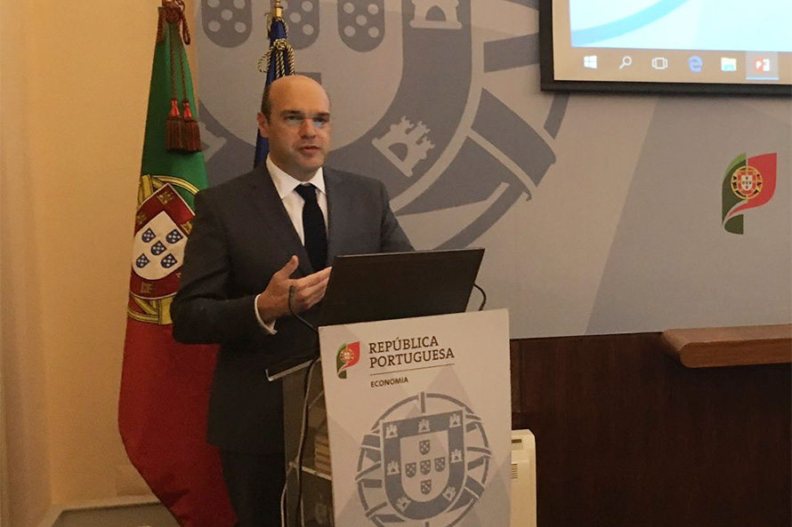 Descida do desemprego em fevereiro confirma bom momento da economia