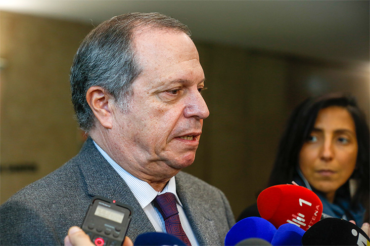PS apela a consenso para dar “maior clareza” às decisões da CNE