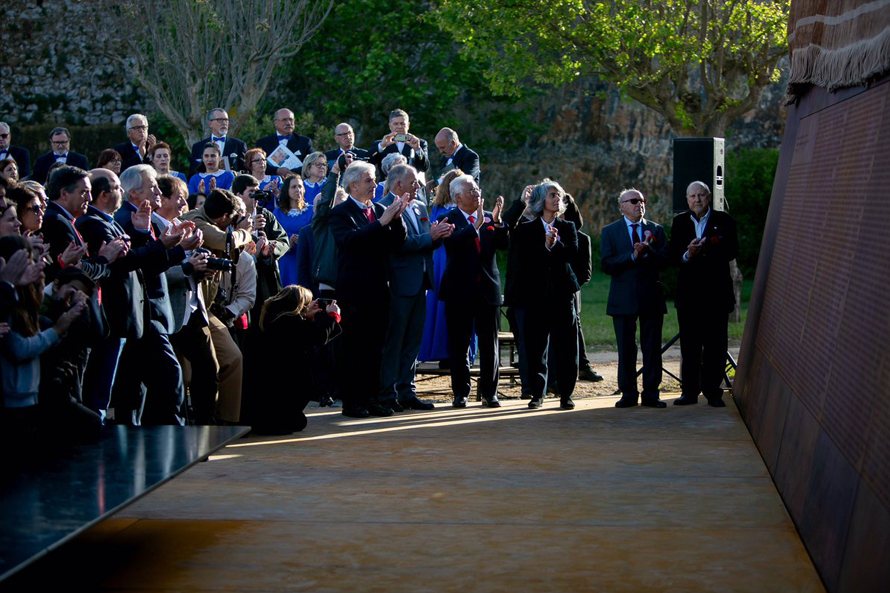 Memorial na Fortaleza de Peniche homenageia combatentes pela Liberdade