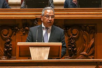 Direita tem visão redutora sobre futuro da economia portuguesa