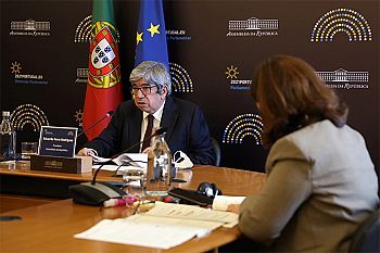 Ferro Rodrigues sublinha importância do Pilar Social europeu para combater populismo