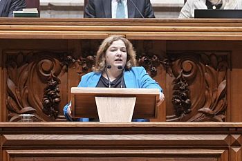 Aprovado pacote legislativo do PS para proteger e apoiar vítimas de violência doméstica