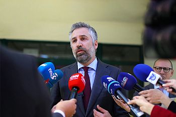 Pedro Nuno Santos quer aposta clara na valorização da carreira de polícia
