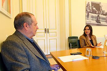 Presidente do PS solidário com preocupações dos jovens portugueses