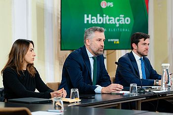 Estado deve potenciar financeiramente a habitação pública para dar resposta ao "principal problema nacional"