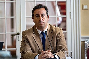 “Presidente do Governo Regional está alheado da realidade em que vivem os açorianos”