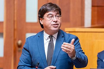 Orçamento da Região corta na Saúde e na Habitação e apaga prioridades do Programa de Governo