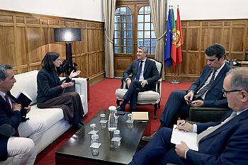 José Luís Carneiro recebeu embaixadores