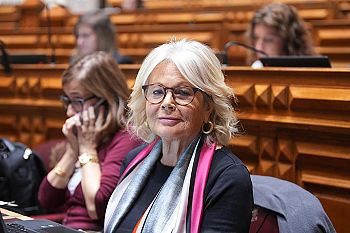 Edite Estrela pede uma Europa mais forte e interveniente