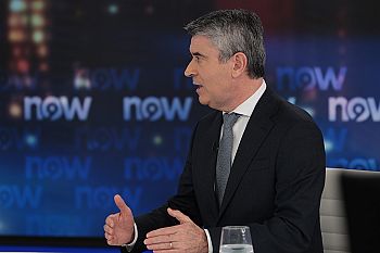 PS tem “o dever” de exigir escrutínio ao Governo sobre o uso da Base das Lajes