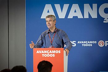 “OS PORTUGUESES PODEM CONTAR COM O PARTIDO SOCIALISTA”