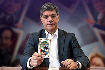 Grupo Parlamentar do PS lança baralho de cartas e jogos online sobre resultados de dois anos de governação da AD