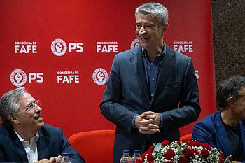 José Luís Carneiro dinamiza diálogo com jovens e autarcas sobre desafios do poder local e da participação cívica