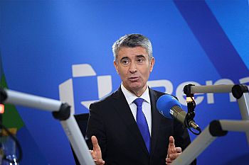 PS está a construir uma alternativa pronta para governar