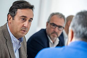 PS/Açores condena utilização da Lotaçor para propaganda partidária do PSD