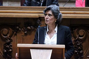 Governo destrói sistema de proteção de crianças e jovens em risco