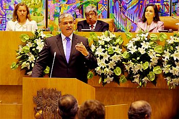 Fator de progresso dos Açores e uma história de sucesso da democracia