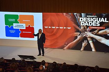 Reforço do combate às desigualdades é compromisso central do PS