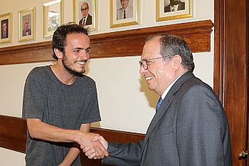 Carlos César defende tomada de posição do Parlamento