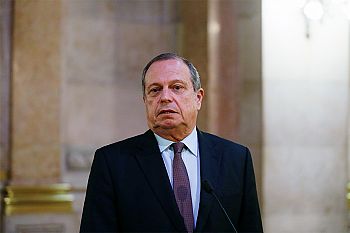 Carlos César destaca “autonomia” dos deputados do PS e o contributo para as conquistas sufragadas pelos portugueses